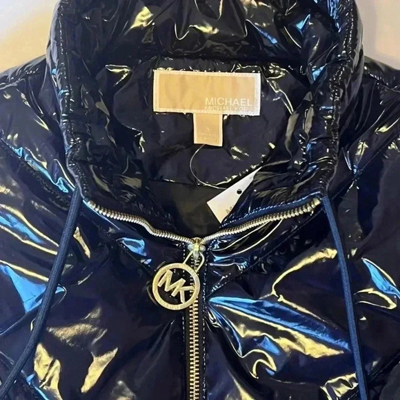 NEW Michael Kors Women Black Full Zip Patent Vest - Small - Picture 2 of 6